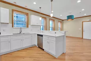 7223 N Oakley Ave, Chicago, IL 60645 - Photo 7