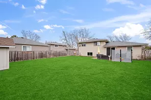 840 E Marshall Ct, Palatine, IL 60074 - Photo 23