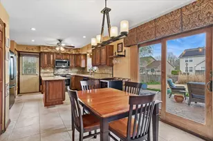 132 Ashcroft Dr, Bolingbrook, IL 60490 - Photo 9