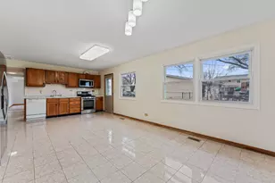 1115 Old Mill Ln, Hanover Park, IL 60133 - Photo 7