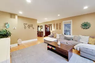 311 Brainerd Ave, Libertyville, IL 60048 - Photo 11