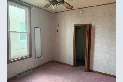 218 N Hickory Street, Centralia, IL 62801 - Photo 9