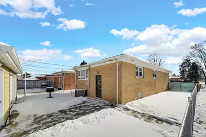 772 Memorial Drive, Calumet City, IL 60409 - Photo 25