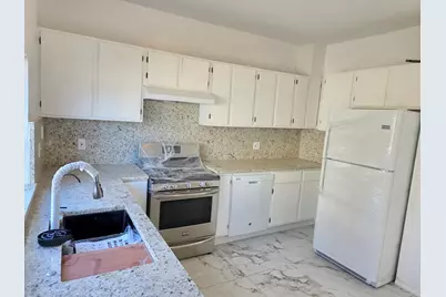 122 Hawley Street, Grayslake, IL 60030 - Photo 11