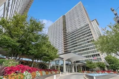 3550 N Lake Shore Drive #1902, Chicago, IL 60657 - Photo 1