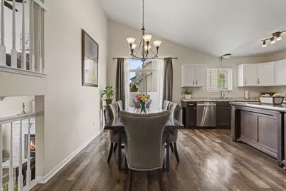 410 Heritage Lane, Plano, IL 60545 - Photo 7