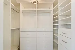 203 Valley Dr, Oakwood Hills, IL 60013 - Photo 17