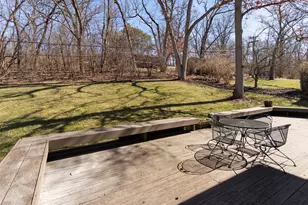 203 Valley Dr, Oakwood Hills, IL 60013 - Photo 23