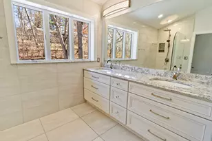 203 Valley Dr, Oakwood Hills, IL 60013 - Photo 15