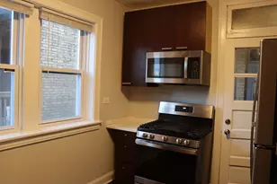 6505 N Bell Ave, Chicago, IL 60645 - Photo 11