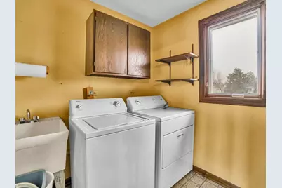 1102 E Ardyce Lane, Mount Prospect, IL 60056 - Photo 23