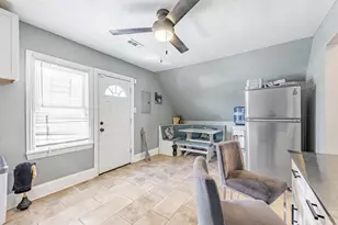 10044 S La Salle St, Chicago, IL 60628 - Photo 15