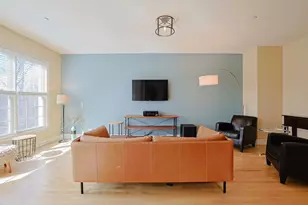 1909 Lynn Cir, Libertyville, IL 60048 - Photo 5