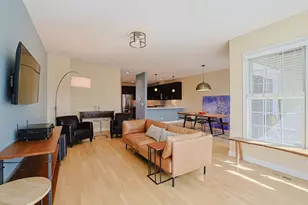 1909 Lynn Cir, Libertyville, IL 60048 - Photo 7