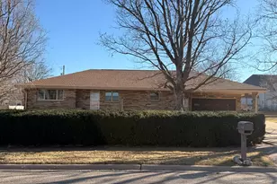 205 E Silverspoon Ave, Granville, IL 61326 - Photo 7