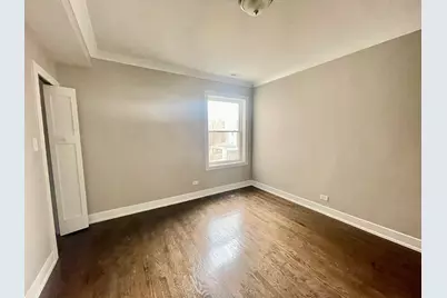 8035 S Essex Avenue, Chicago, IL 60617 - Photo 3