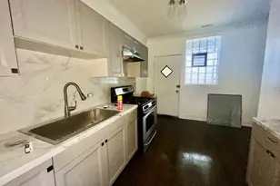 8035 S Essex Ave, Chicago, IL 60617 - Photo 9