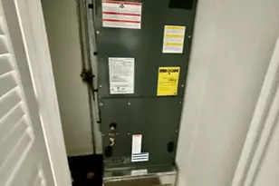 8035 S Essex Ave, Chicago, IL 60617 - Photo 11