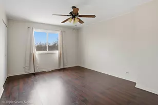 27W119 Cooley Ave, Winfield, IL 60190 - Photo 7