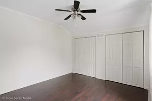 27W119 Cooley Ave, Winfield, IL 60190 - Photo 5