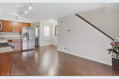 27W119 Cooley Avenue, Winfield, IL 60190 - Photo 3