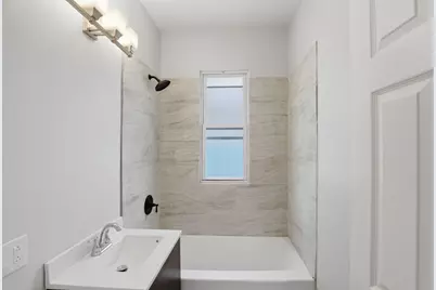 5256 S Carpenter Street, Chicago, IL 60609 - Photo 17