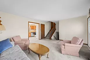 997 N Plum Grove Rd, Palatine, IL 60067 - Photo 5