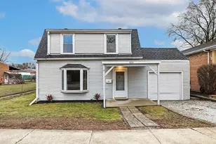 2821 W 102nd St, Evergreen Park, IL 60805 - Photo 1