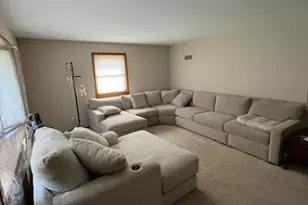 447 Dennis Ave, Bradley, IL 60915 - Photo 5