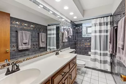 5220 W 121st Street, Alsip, IL 60803 - Photo 15