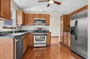 3585 Princeton Ave, Aurora, IL 60504 - Photo 5