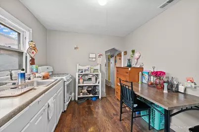 58 S Geneva Street, Elgin, IL 60120 - Photo 7