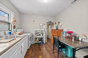 58 S Geneva St, Elgin, IL 60120 - Photo 7