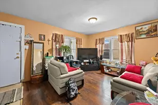 58 S Geneva St, Elgin, IL 60120 - Photo 5