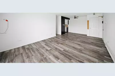 2 E Dundee Quarter Drive #B201, Palatine, IL 60074 - Photo 7