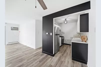 2 E Dundee Quarter Drive #B201, Palatine, IL 60074 - Photo 9