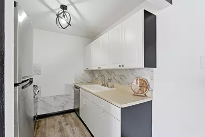 2 E Dundee Quarter Drive #B201, Palatine, IL 60074 - Photo 11