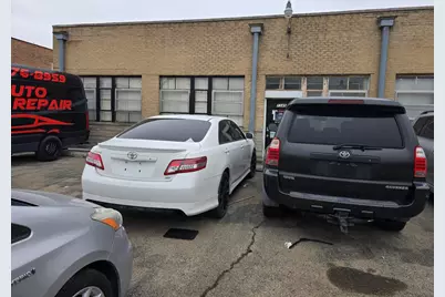 7345 Lawndale Avenue, Skokie, IL 60076 - Photo 1