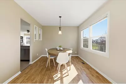 155 Surrey Drive, Carol Stream, IL 60188 - Photo 9