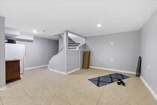 155 Surrey Dr, Carol Stream, IL 60188 - Photo 23