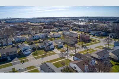 155 Surrey Drive, Carol Stream, IL 60188 - Photo 31