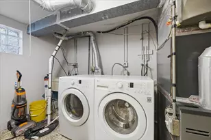 155 Surrey Dr, Carol Stream, IL 60188 - Photo 25