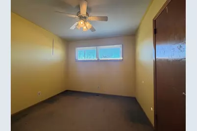 28 S Willow Way, North Aurora, IL 60542 - Photo 7