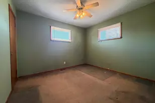 28 S Willow Way, North Aurora, IL 60542 - Photo 9