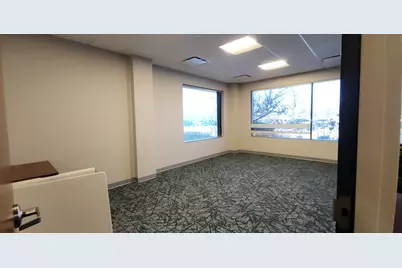 4200 Cantera Drive #117, Warrenville, IL 60555 - Photo 3