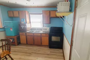 1106 Steinman St, Dixon, IL 61021 - Photo 7