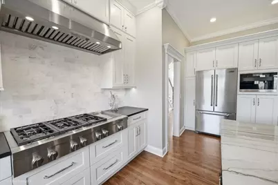 121 Brighton Drive, Wheaton, IL 60189 - Photo 19