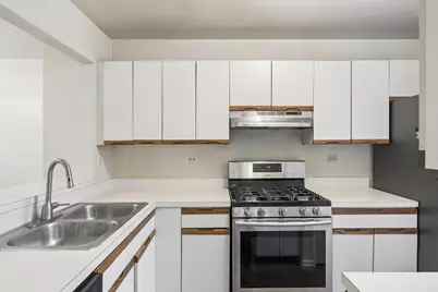 1530 Apple Grove Lane, Westmont, IL 60559 - Photo 3