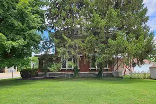 1414 12th St, Lawrenceville, IL 62439 - Photo 5