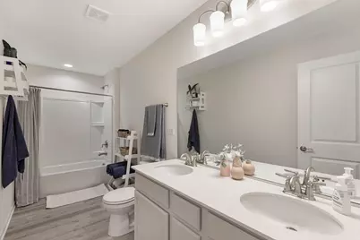 2555 Leander Court, Woodridge, IL 60517 - Photo 19